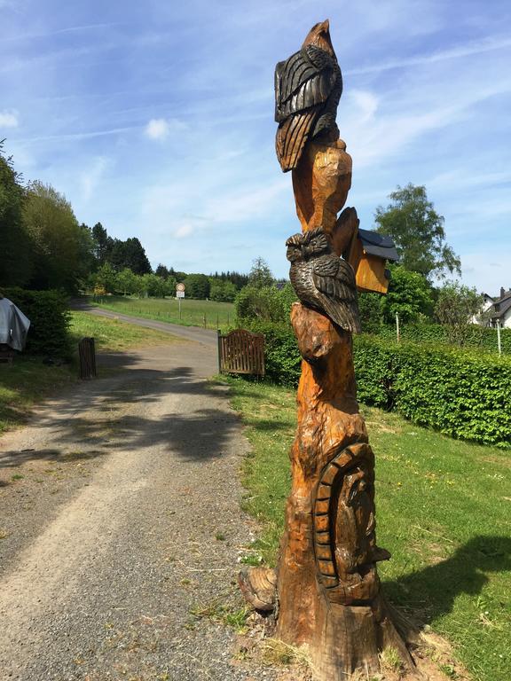 Deine-Eifel-Ferienwohnung Feusdorf Bagian luar foto